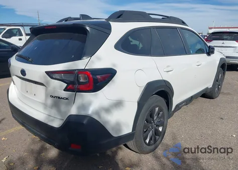 2025 Subaru Outback Onyx Edition z USA, uszkodzony, nr VIN 4S4BTALC1S3233796